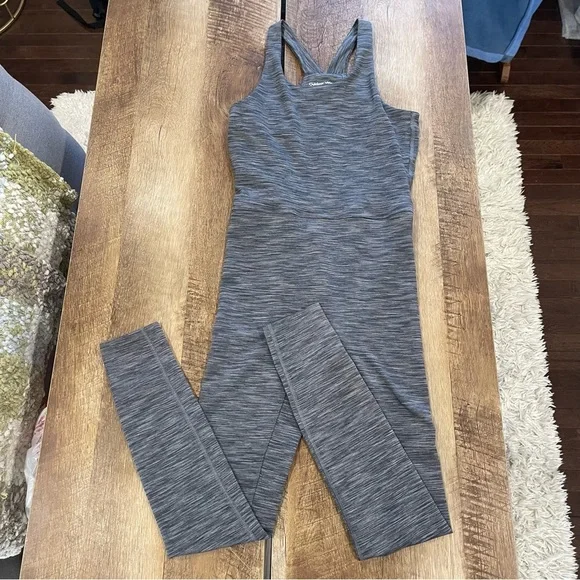 Outdoor Voices•Freeform Unitard Onsie Bodysuit•Dark Grey•Size X-Small - Picture 3 of 8